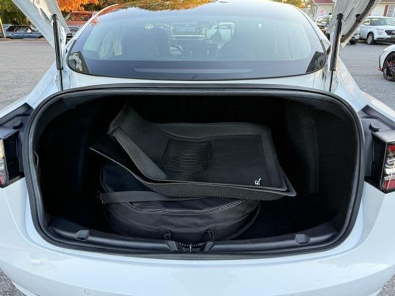 2018 Tesla Model 3 view 16