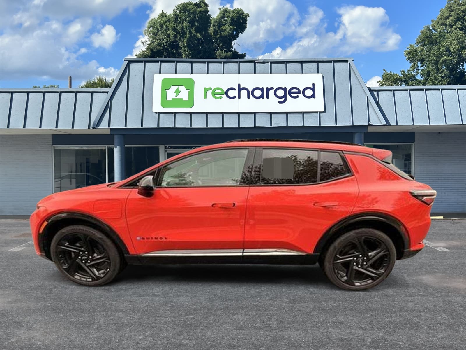 2024 Chevrolet Equinox EV view 2