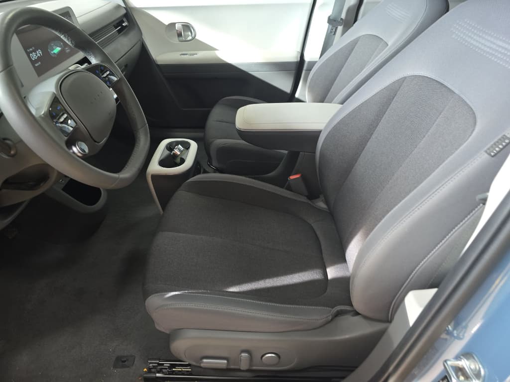 2024 Hyundai IONIQ 5 view 5