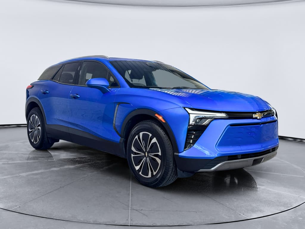 2024 Chevrolet Blazer EV view 4