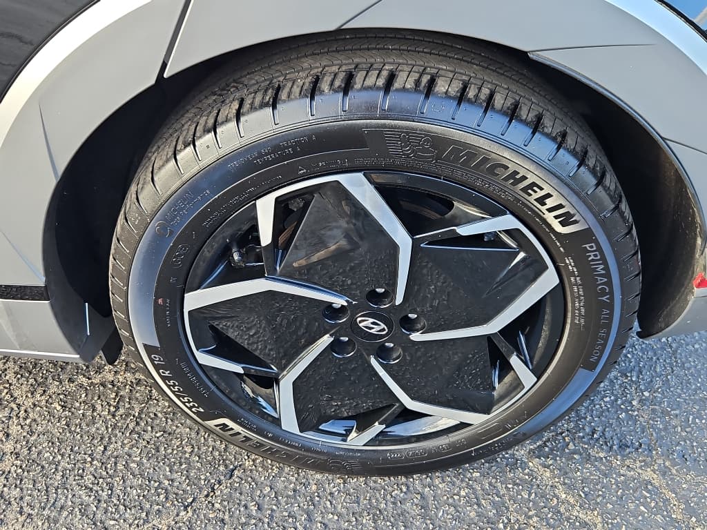 2023 Hyundai IONIQ 5 view 28