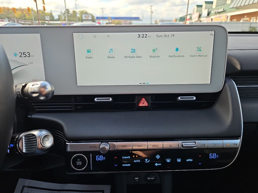 2023 Hyundai IONIQ 5 view 12