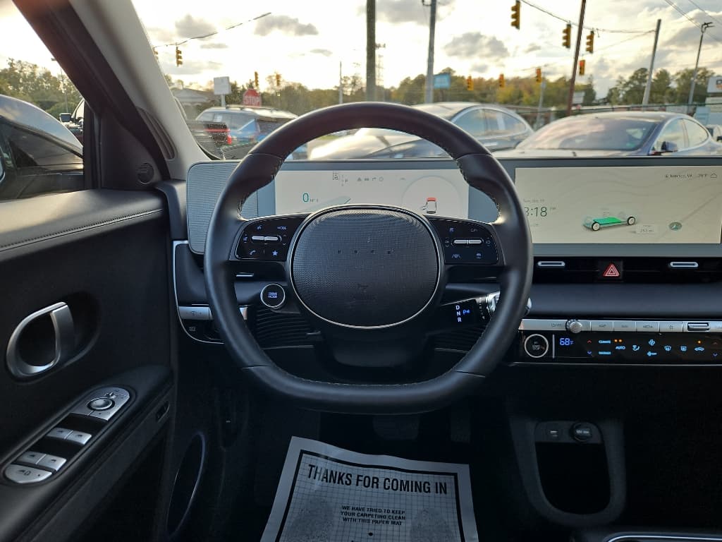 2023 Hyundai IONIQ 5 view 8