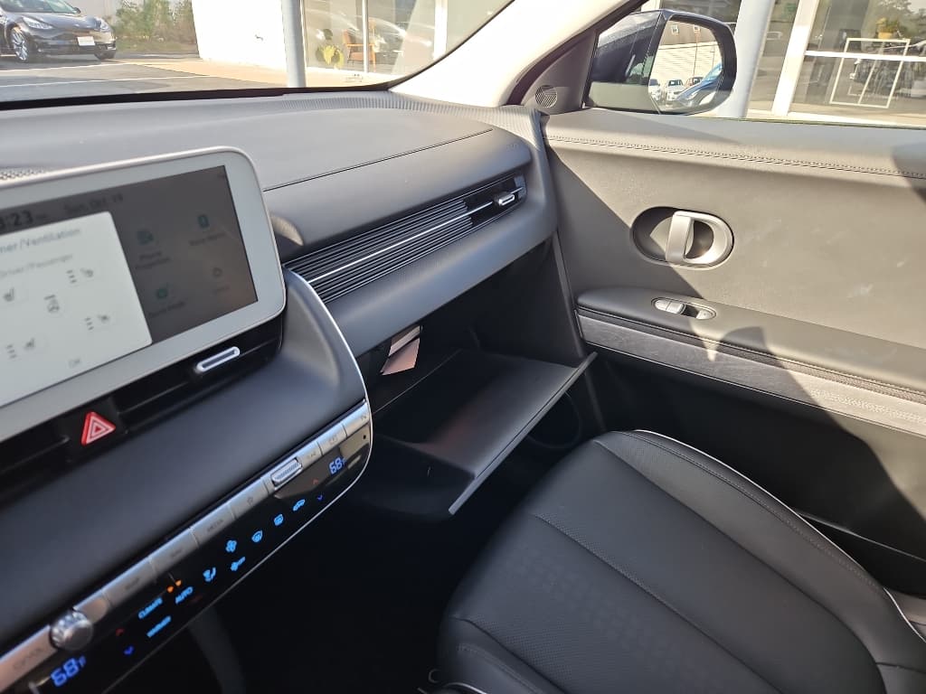 2023 Hyundai IONIQ 5 view 19
