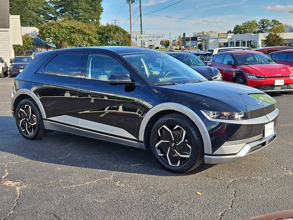 2023 Hyundai IONIQ 5 view 4