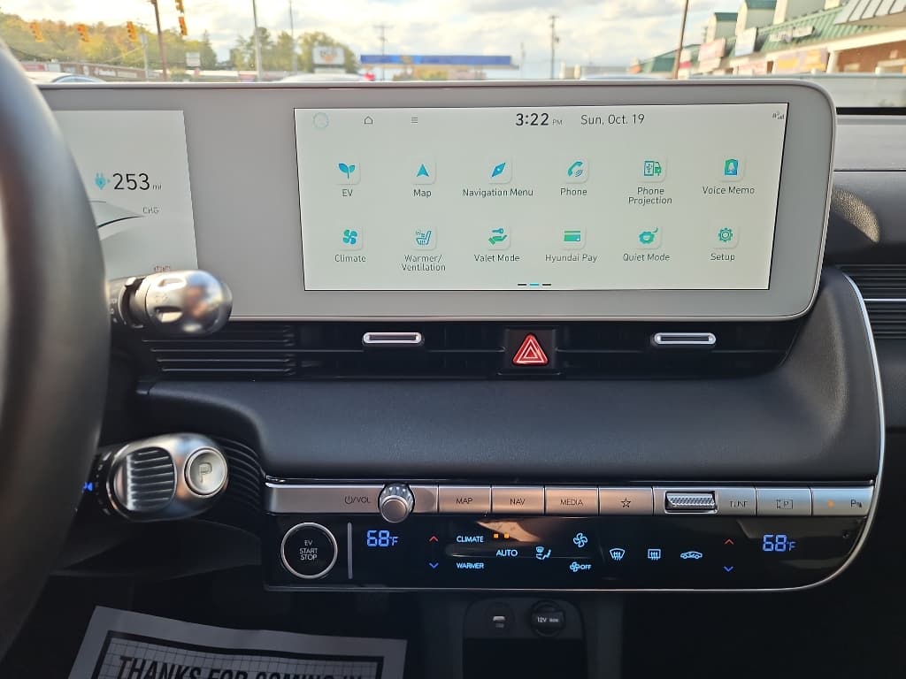 2023 Hyundai IONIQ 5 view 11