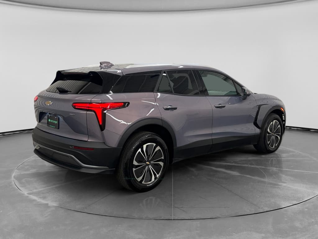 2024 Chevrolet Blazer EV view 3