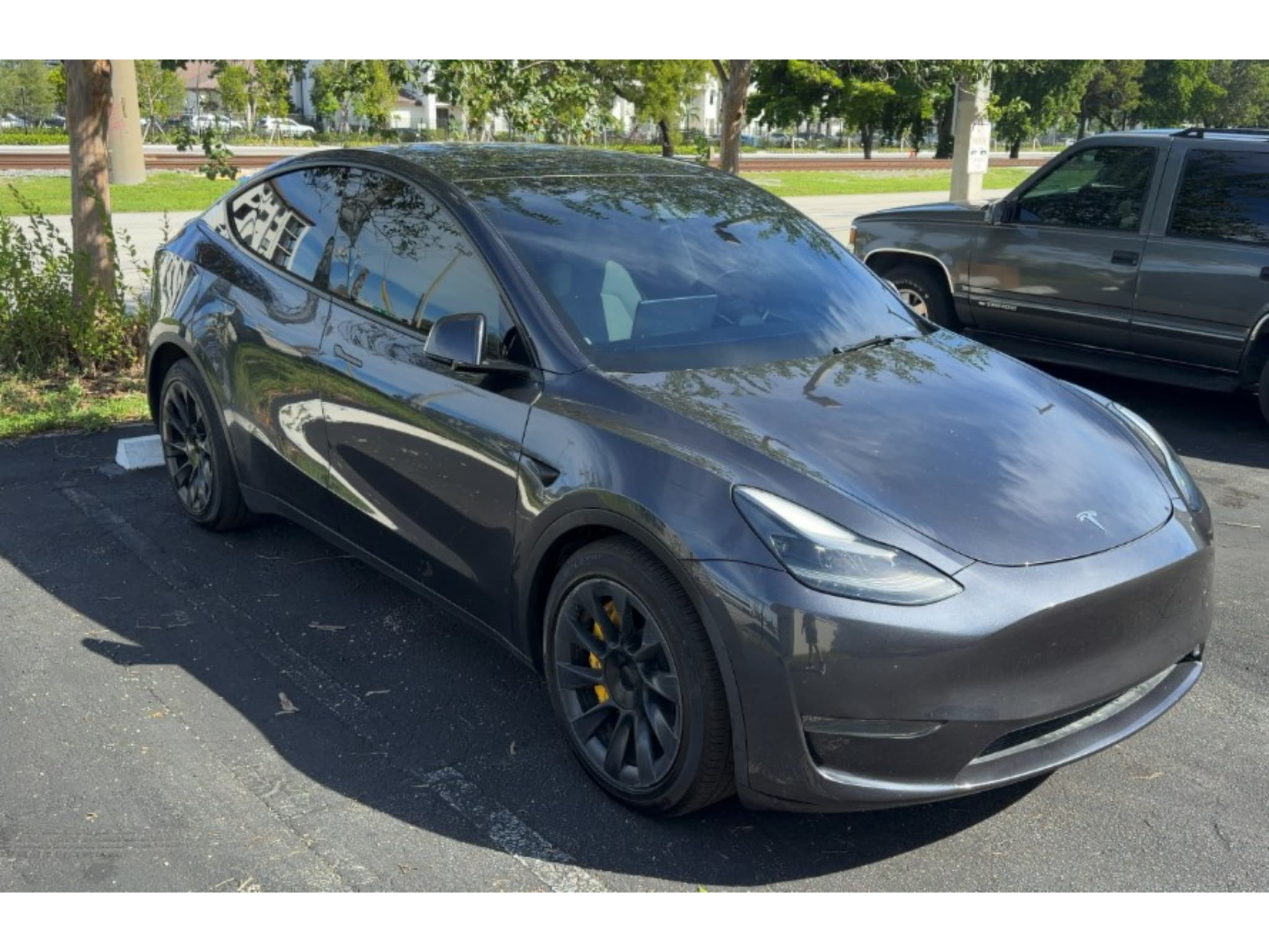 2024 Tesla Model Y view 4