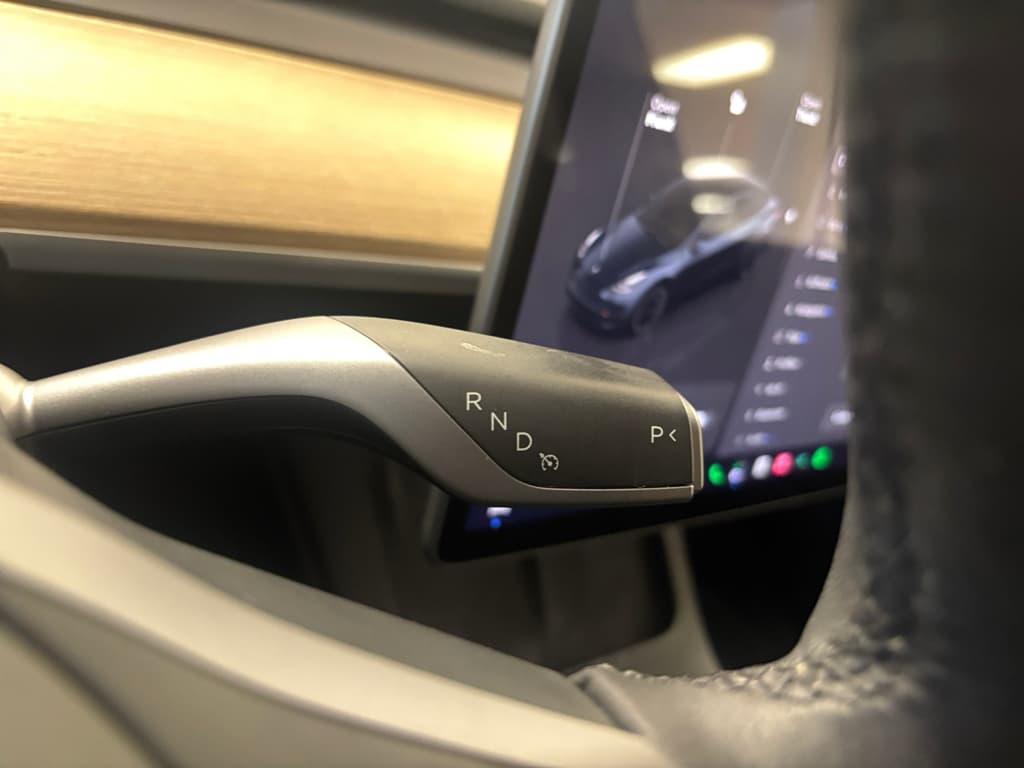 2024 Tesla Model Y view 7