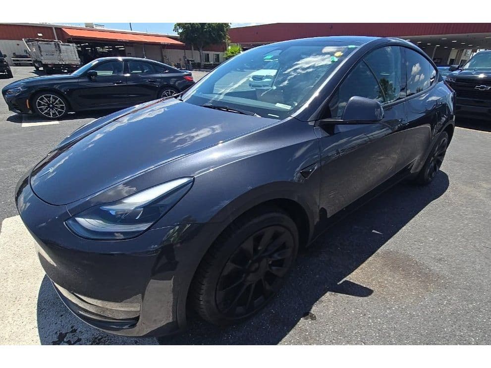 2024 Tesla Model Y