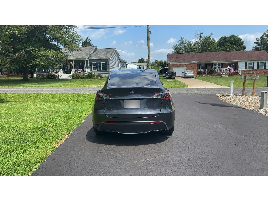 2025 Tesla Model Y view 4