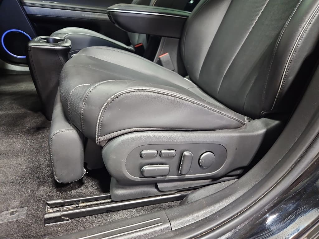 2024 Hyundai IONIQ 5 view 7