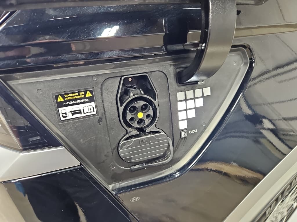 2024 Hyundai IONIQ 5 view 5