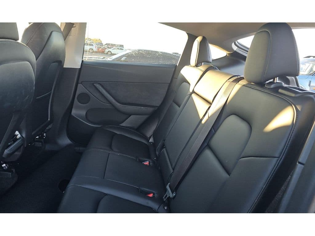 2021 Tesla Model Y view 6