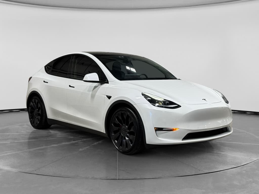 2021 Tesla Model Y view 4