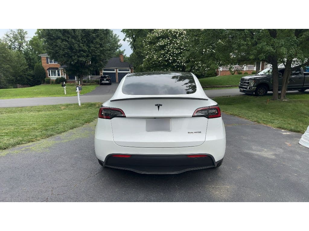 2021 Tesla Model Y view 4