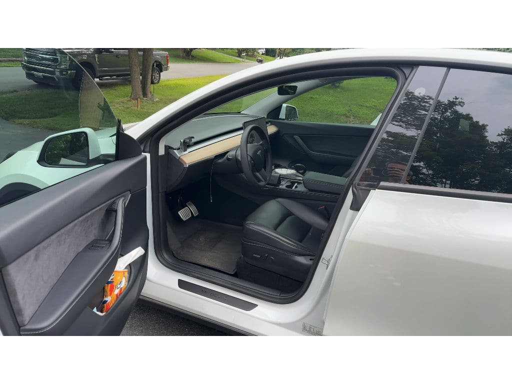 2021 Tesla Model Y view 5