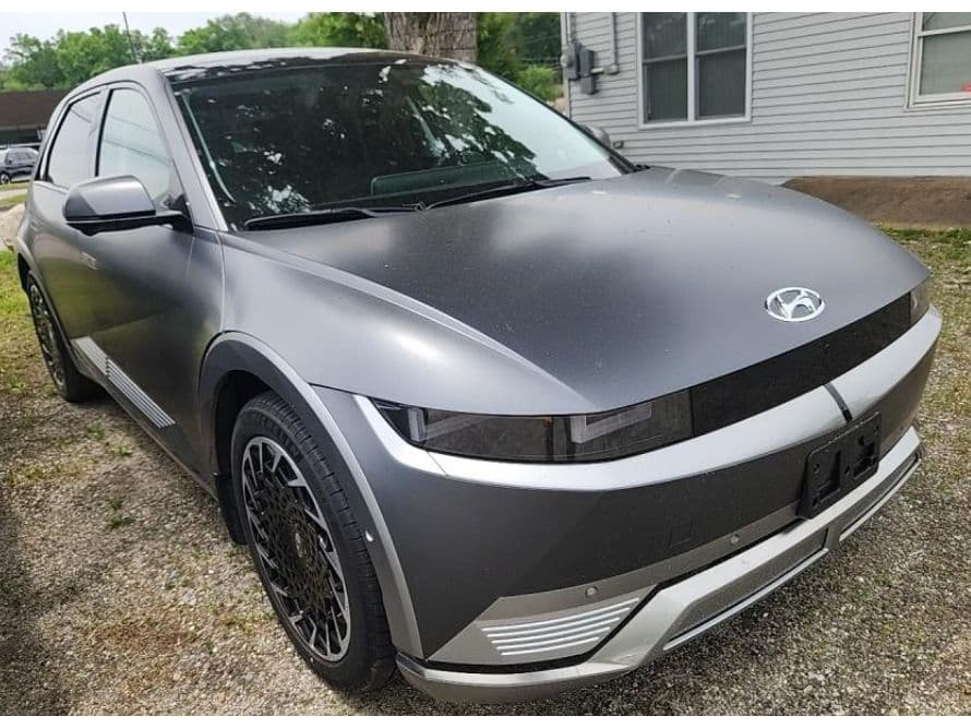 2024 Hyundai IONIQ 5 view 2