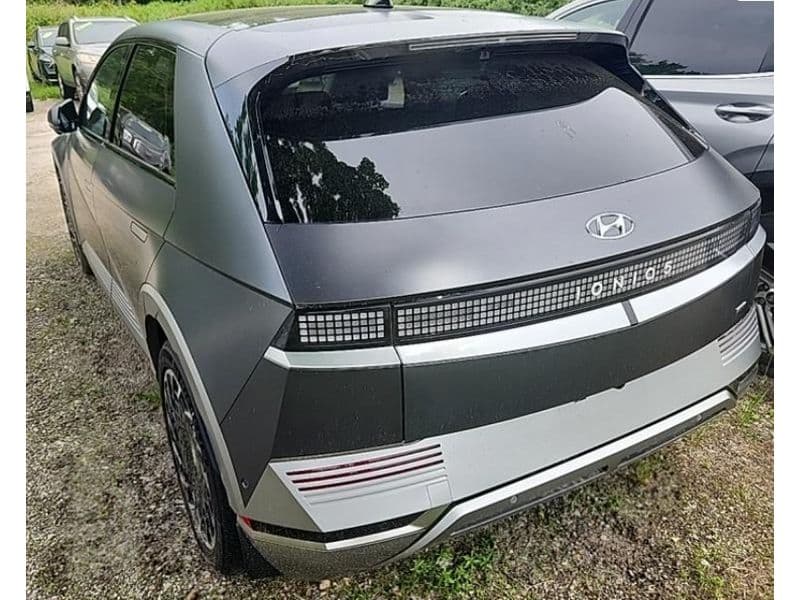 2024 Hyundai IONIQ 5 view 4
