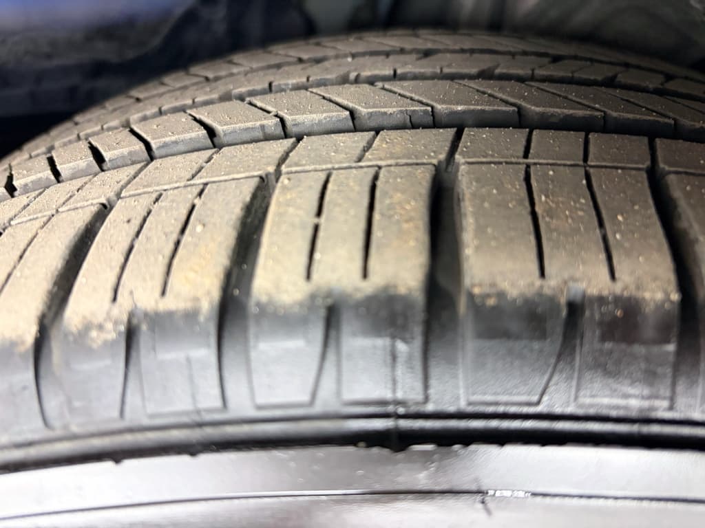 2018 Tesla Model S view 35