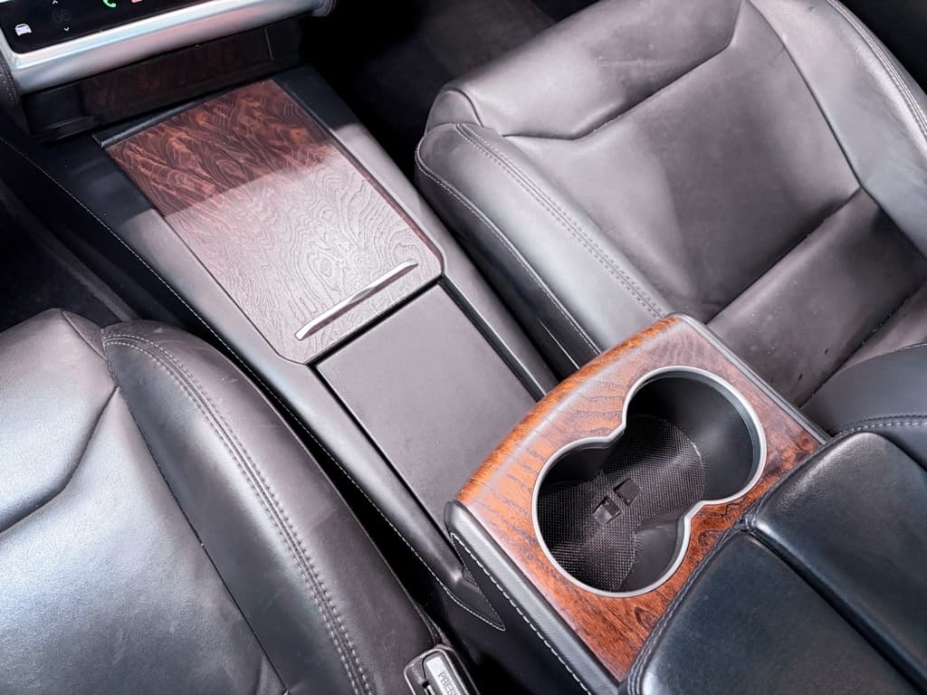 2018 Tesla Model S view 20