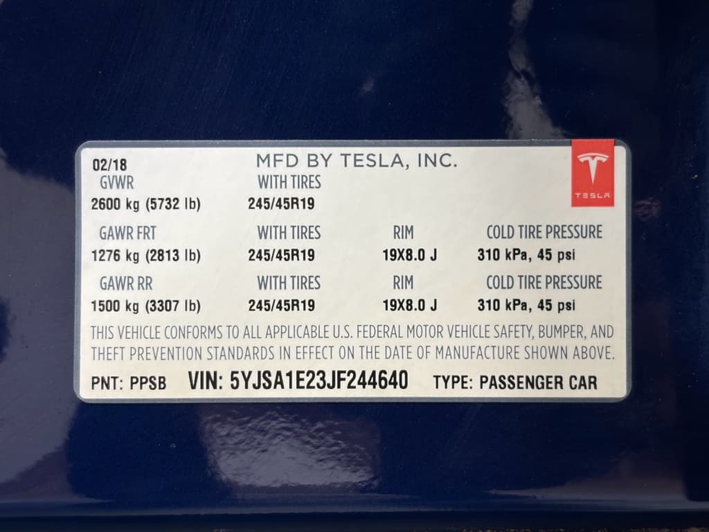 2018 Tesla Model S view 30