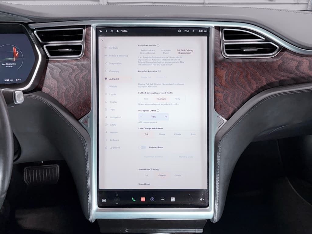 2018 Tesla Model S view 13