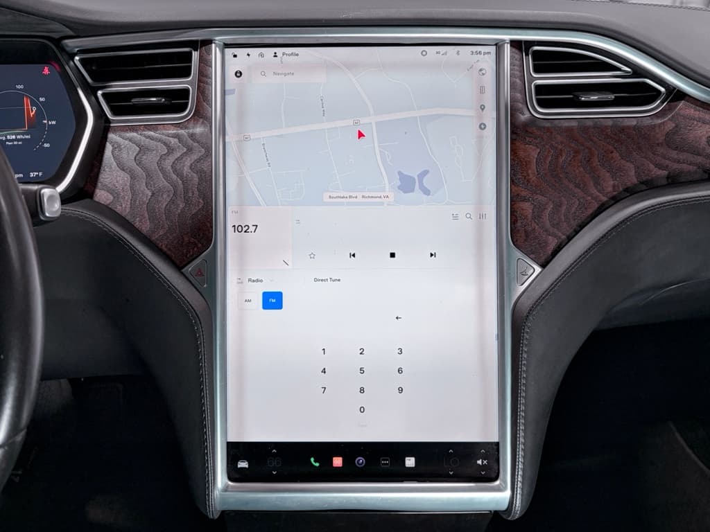 2018 Tesla Model S view 15