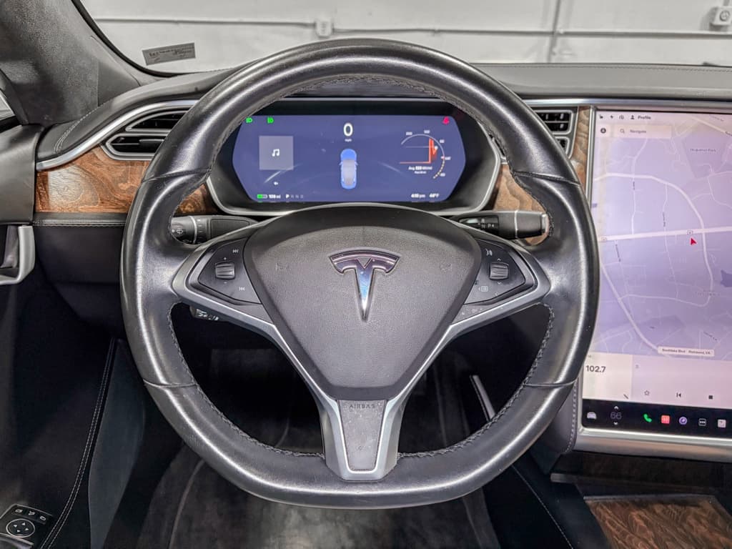 2018 Tesla Model S view 9