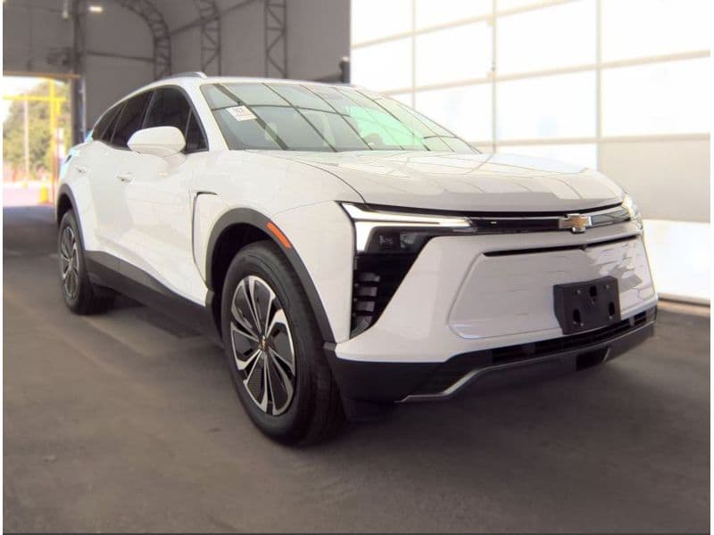 2024 Chevrolet Blazer EV view 4