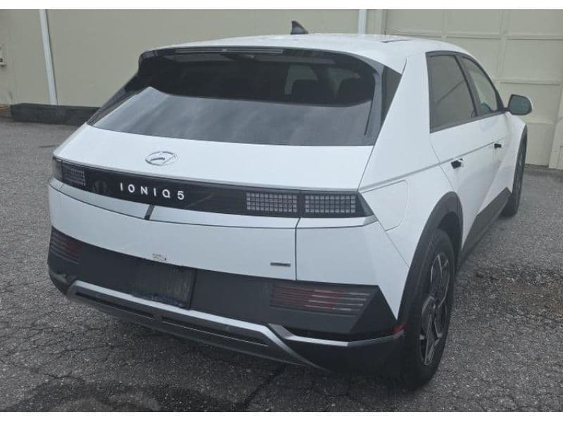 2024 Hyundai IONIQ 5 view 3