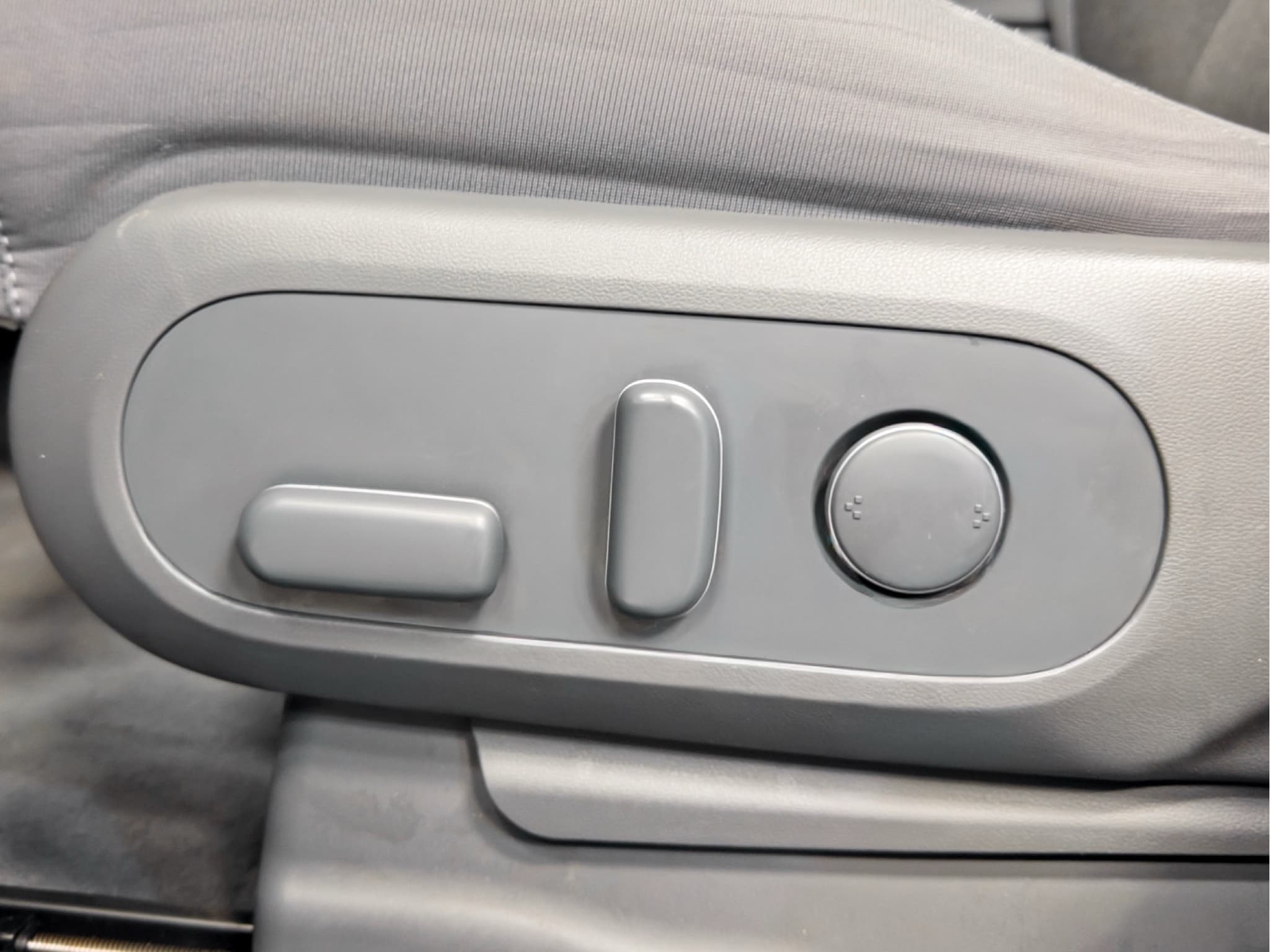 2024 Hyundai IONIQ 5 view 6