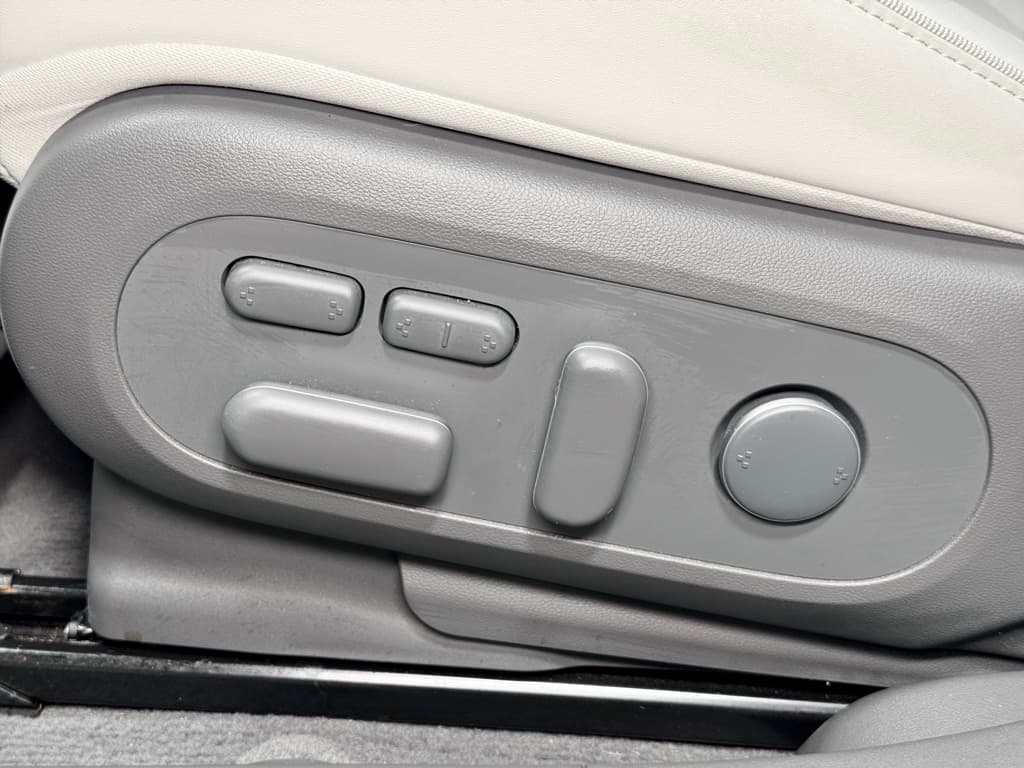 2024 Hyundai IONIQ 5 view 7