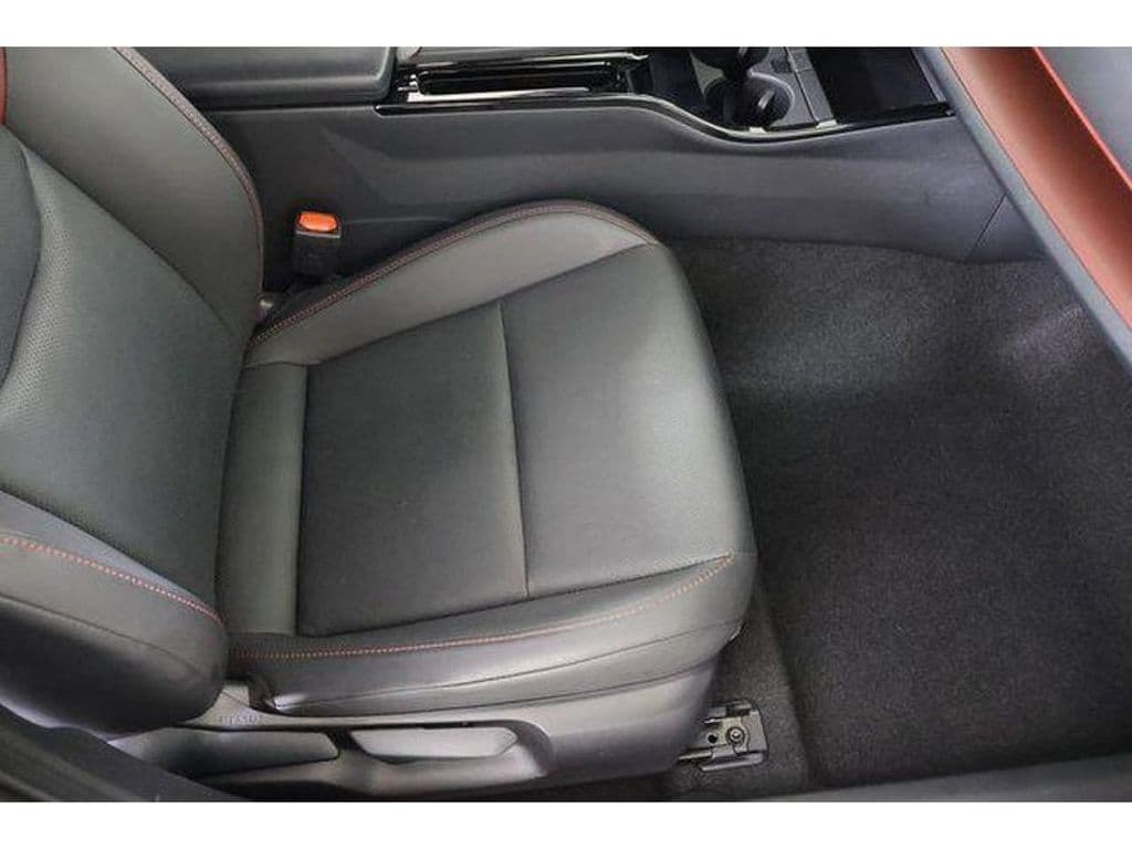 2025 Toyota Prius Prime view 7