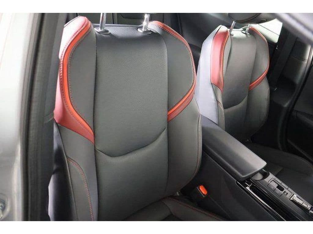 2025 Toyota Prius Prime view 9