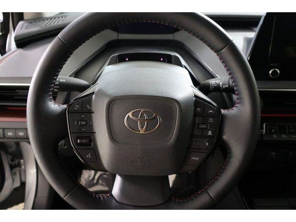 2025 Toyota Prius Prime view 23