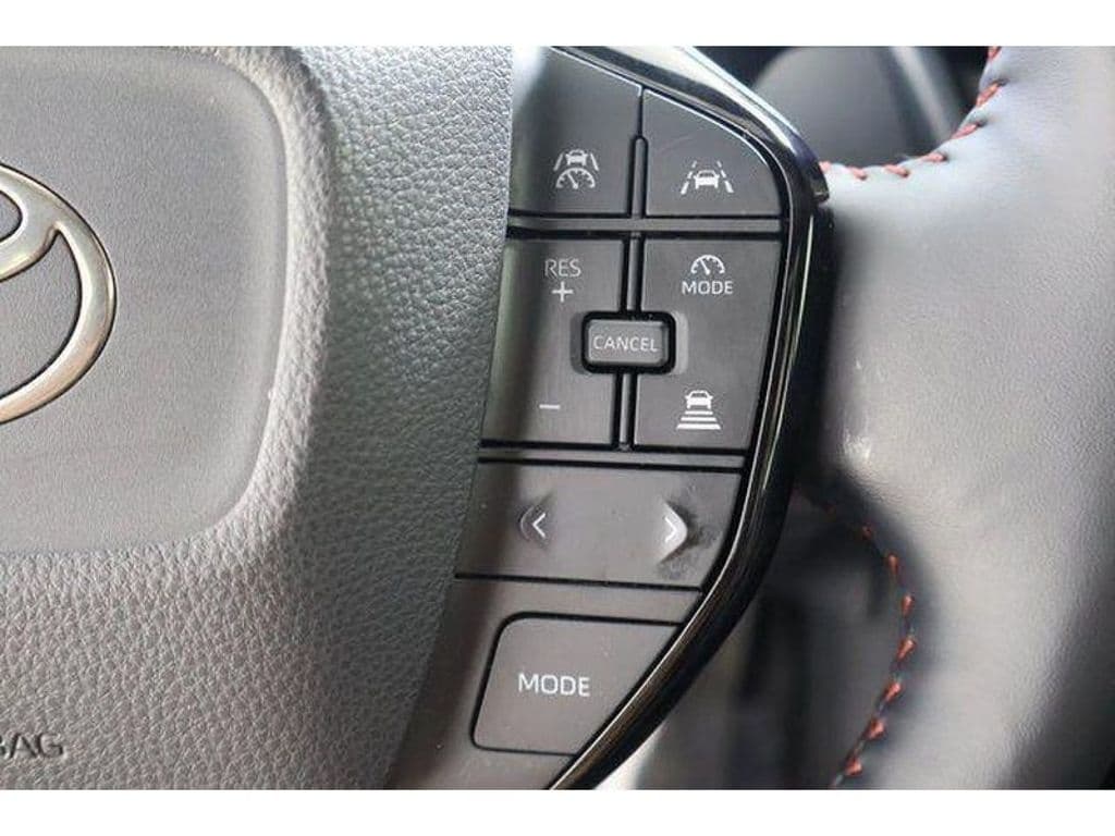 2025 Toyota Prius Prime view 25