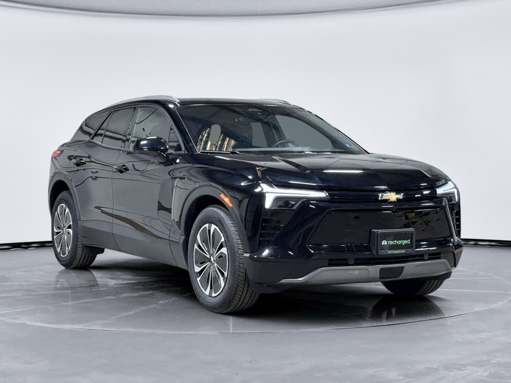 2024 Chevrolet Blazer EV view 4