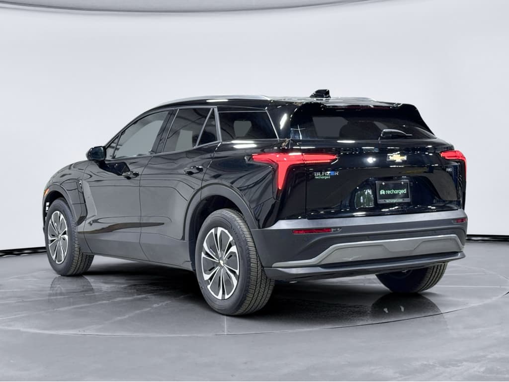 2024 Chevrolet Blazer EV view 2