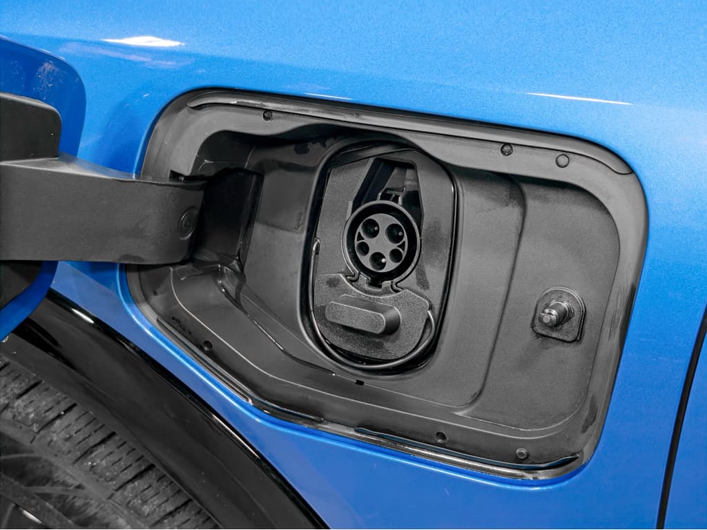 2024 Chevrolet Equinox EV view 5