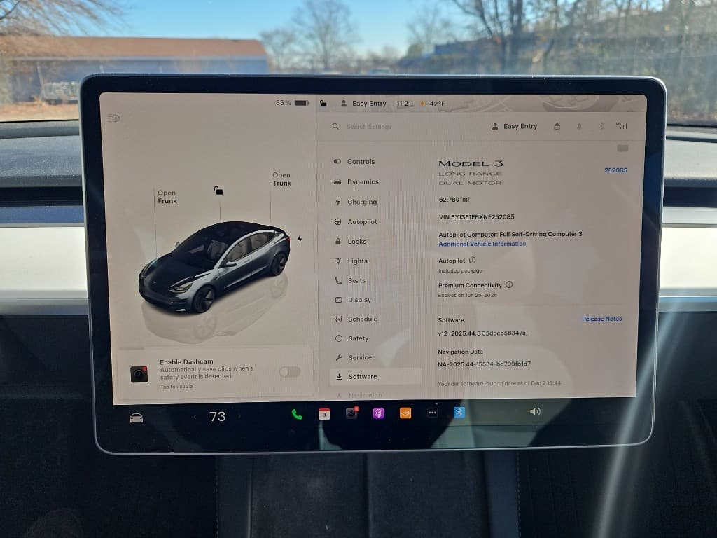 2022 Tesla Model 3 view 11