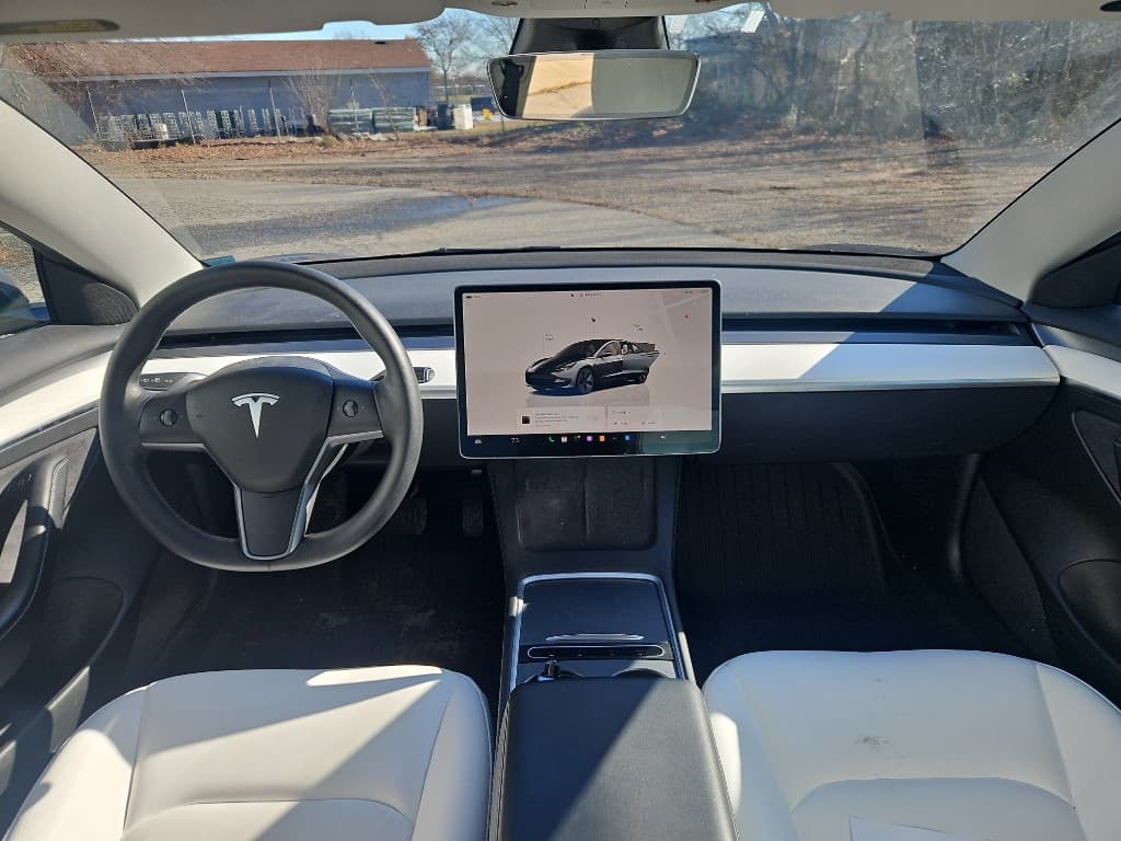 2022 Tesla Model 3 view 7