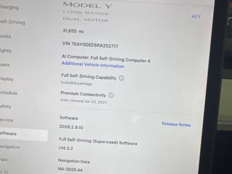 2024 Tesla Model Y view 6