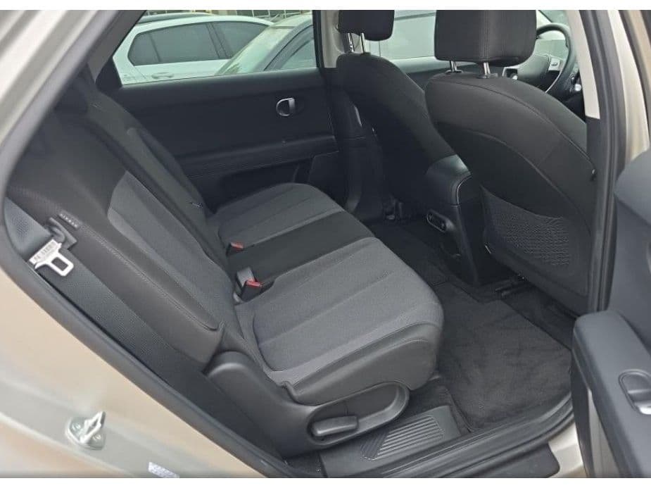 2024 Hyundai IONIQ 5 view 5