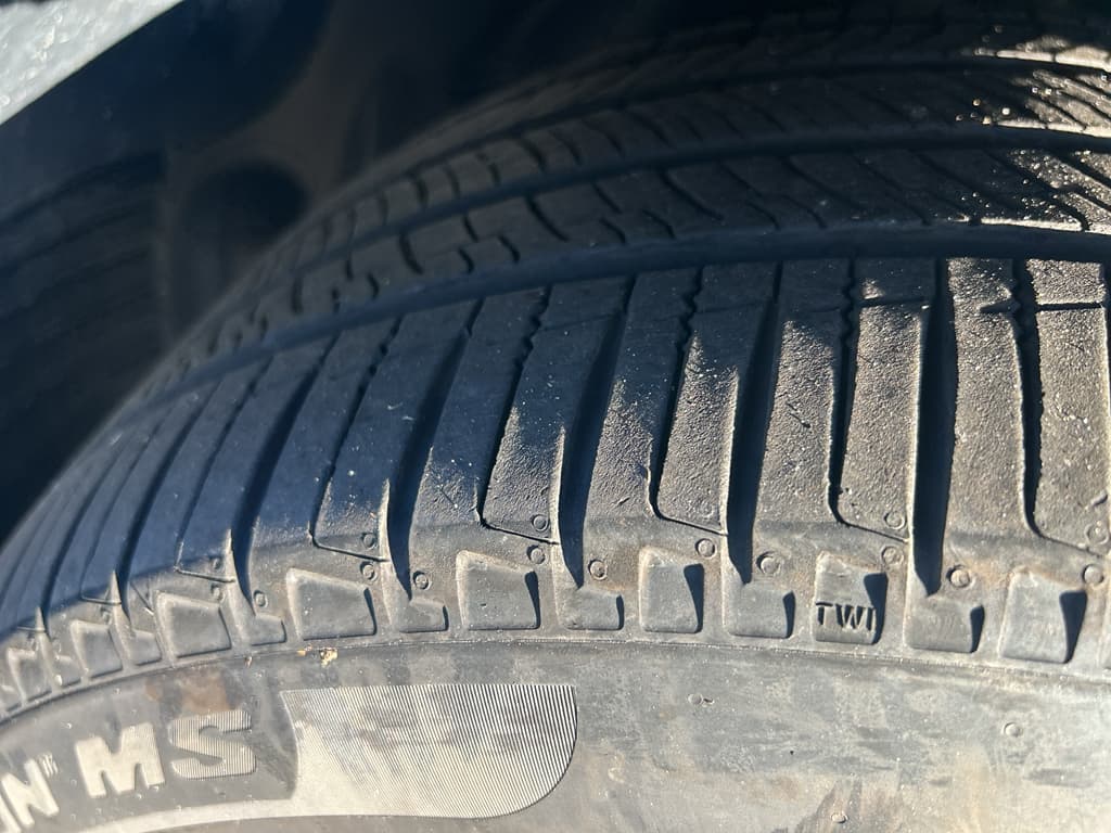 2024 Tesla Model Y view 25