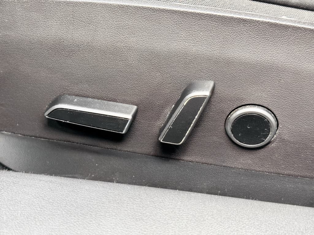 2022 Tesla Model 3 view 6