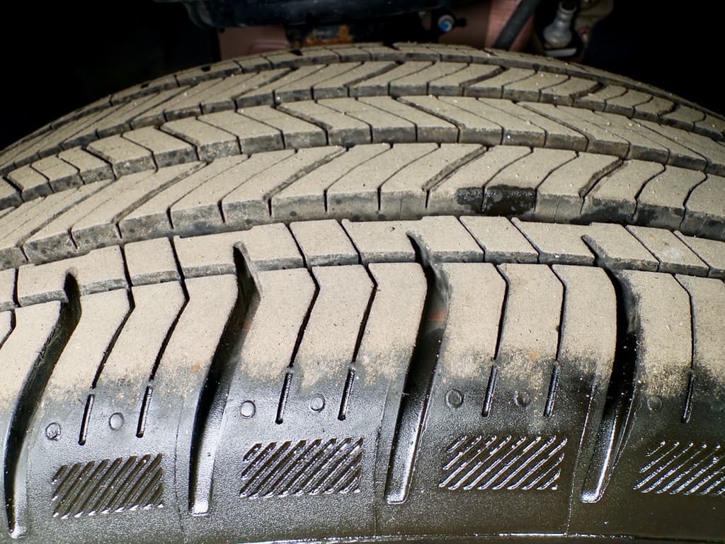 2025 Chevrolet Equinox EV view 36