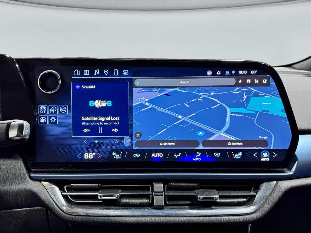 2025 Chevrolet Equinox EV view 10