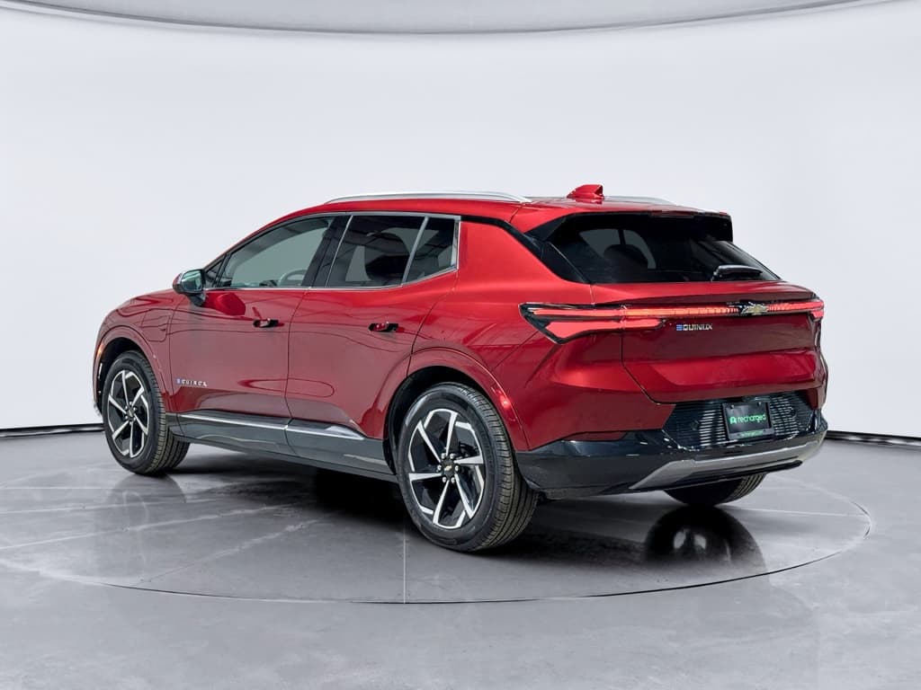 2025 Chevrolet Equinox EV view 2