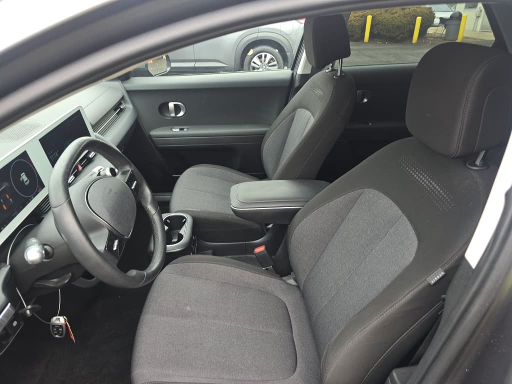 2024 Hyundai IONIQ 5 view 5